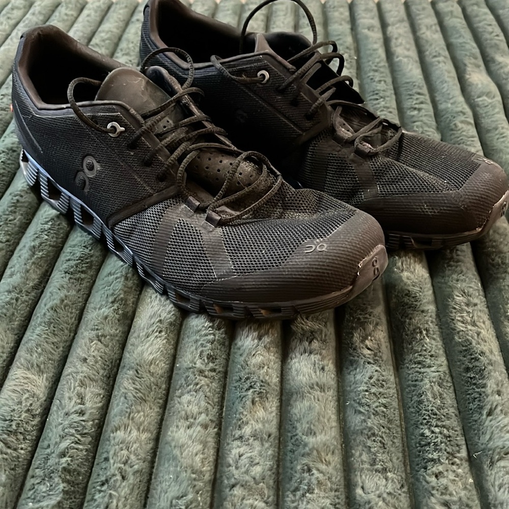 On Running Men's Black Mesh Sneakers